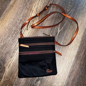 Dooney & Bourke Crossbody bag